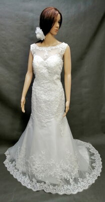 Svatební šaty .7852-půjčení,velikost 40-44.