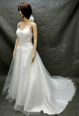 Svatební šaty .0081-půjčení,velikost 42-46.
